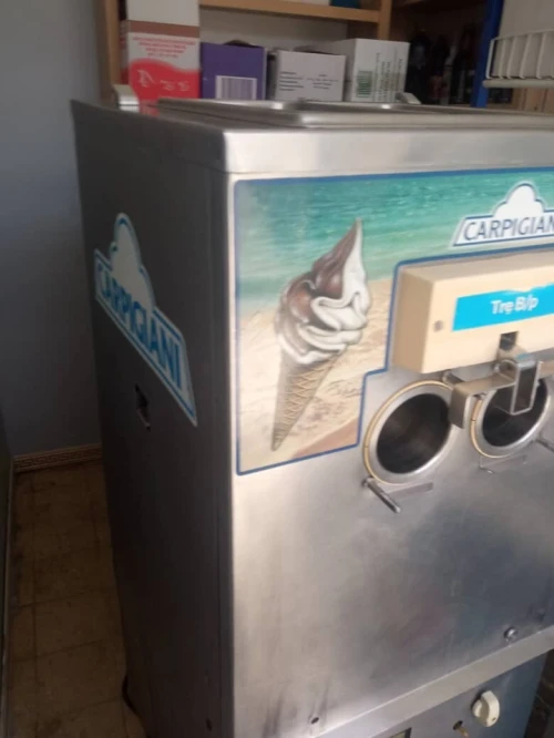 Machine de glace Carpigiani 