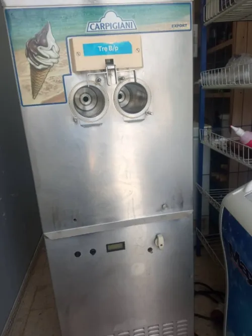 Machine de glace Carpigiani 