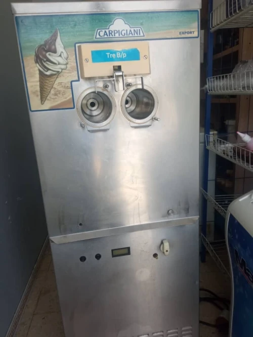 Machine de glace Carpigiani 