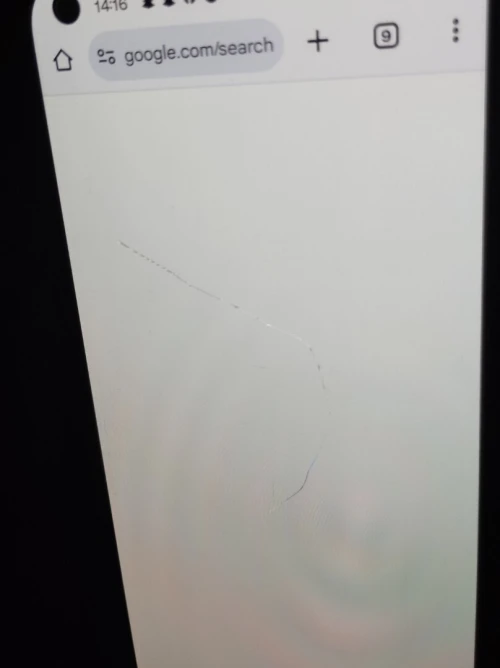 Realme 10 4g 8/128 écran fissuré