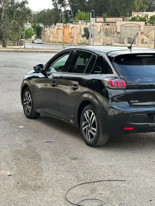 Peugeot 208 2024 