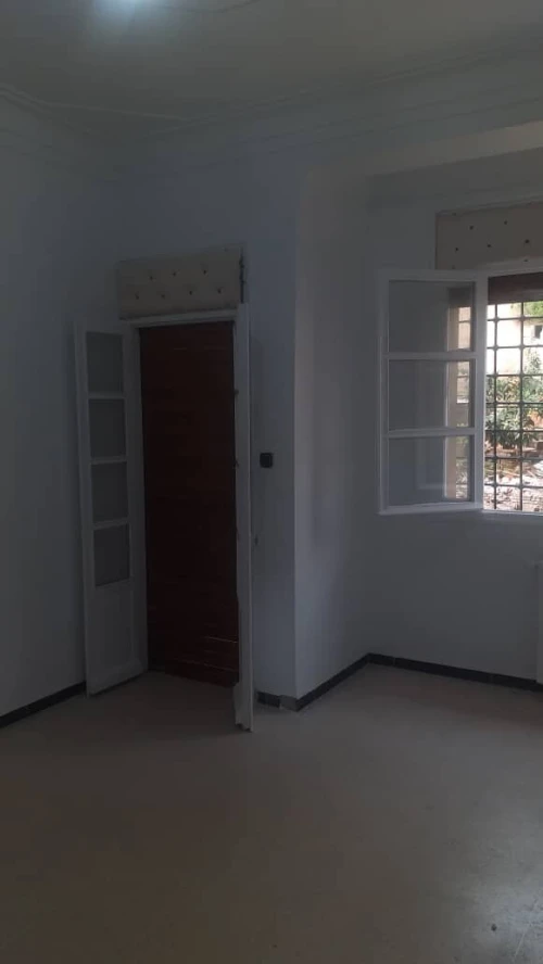 Location Appartement Niveau de villa F4 Alger Birkhadem