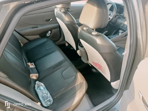 Hyundai Elantra 2022 
