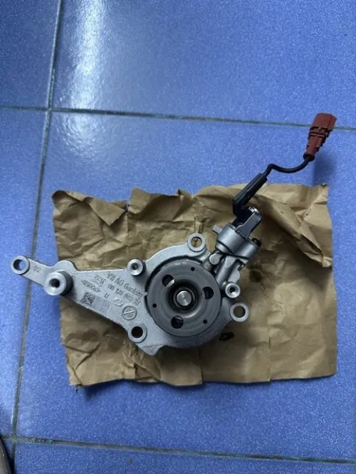 Pompe a eau VW AG Seat Leon / Golf 8