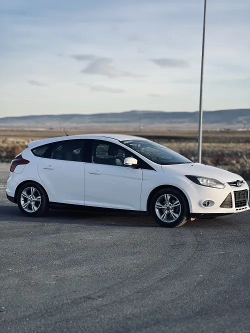 Ford Focus 4 portes 2014 Focus 4 portes