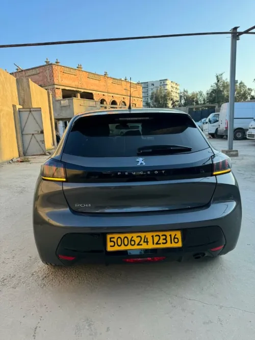 Peugeot 208 2023 