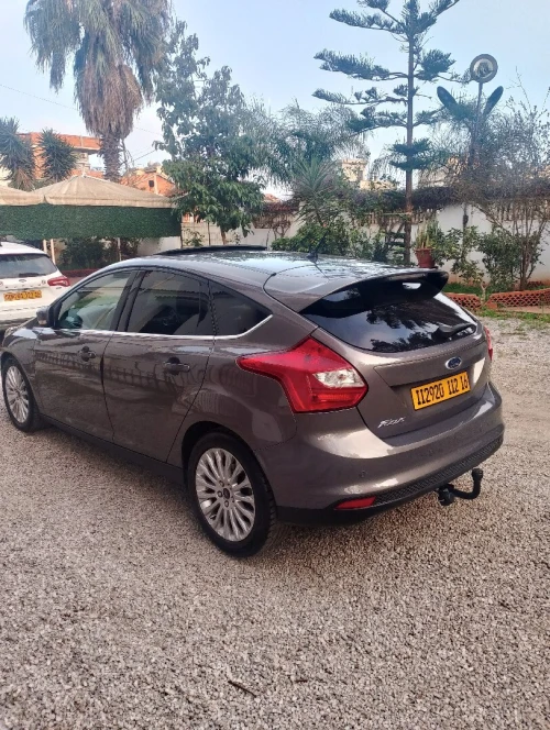 Ford Focus 4 portes 2012 Focus 4 portes