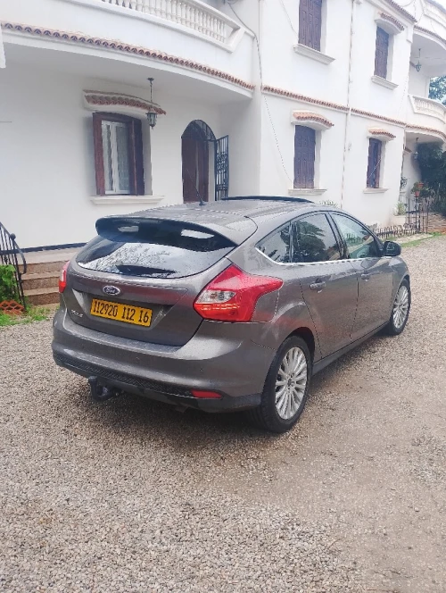 Ford Focus 4 portes 2012 Focus 4 portes