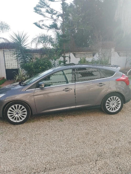 Ford Focus 4 portes 2012 Focus 4 portes