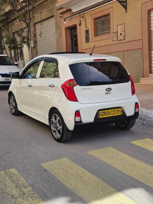 Kia Picanto 2015 Robot
