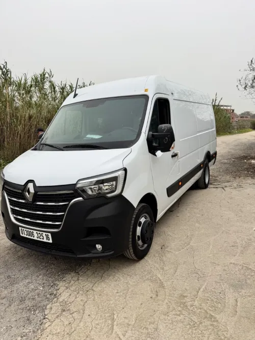 Renault 3 سنوات Mastar 3panx jml 2025
