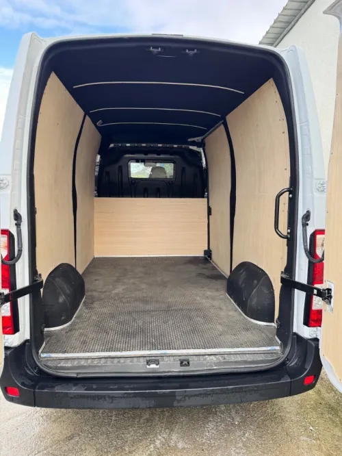 Renault Master 2 panx 2025