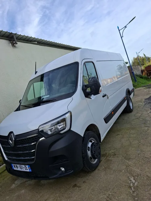 Renault 3 سنوات Mastar 3panx jml 2025
