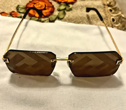 lunettes fendi originales 