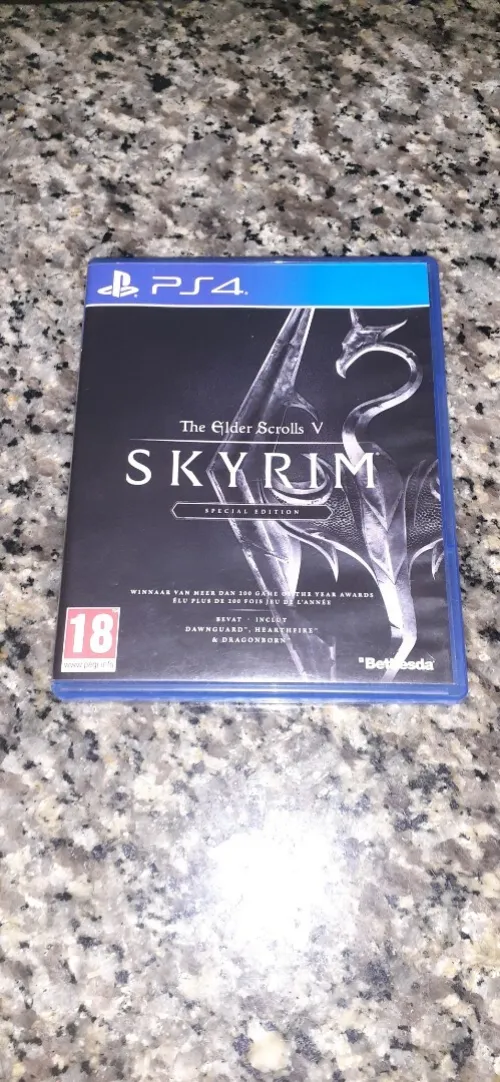 Playstation 4 CD : Skyrim special edition