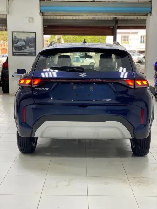 Suzuki FRONX 2023 Latout
