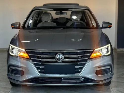 MG MG5 2023 Latoute