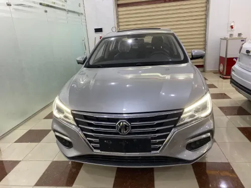 MG MG5 2023 Latoute