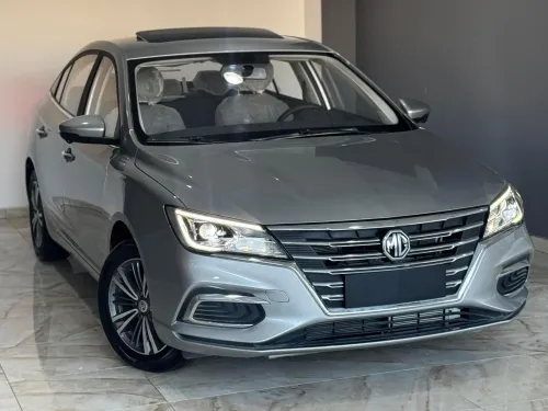MG MG5 2023 Latoute