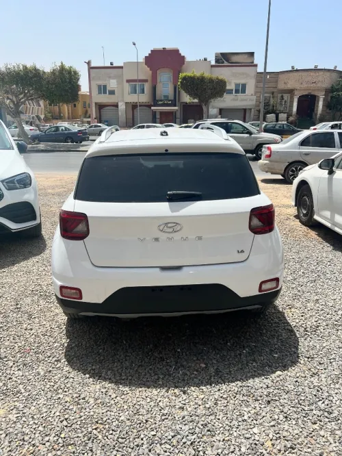 Hyundai VENO 2023 Latoute