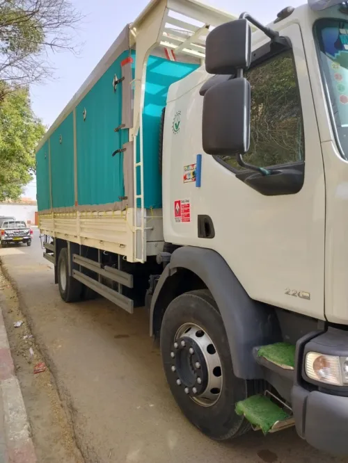 Renault Midlum 220 dxi 2013