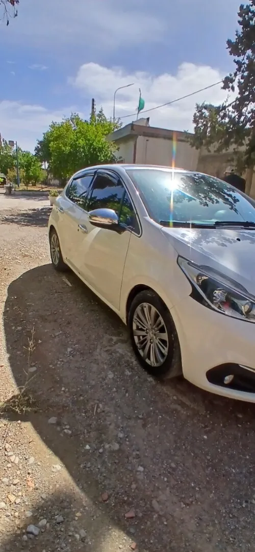 Peugeot 208 2016 Allure