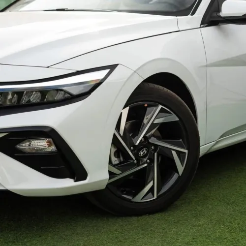 Hyundai Elentra 2025 GLX