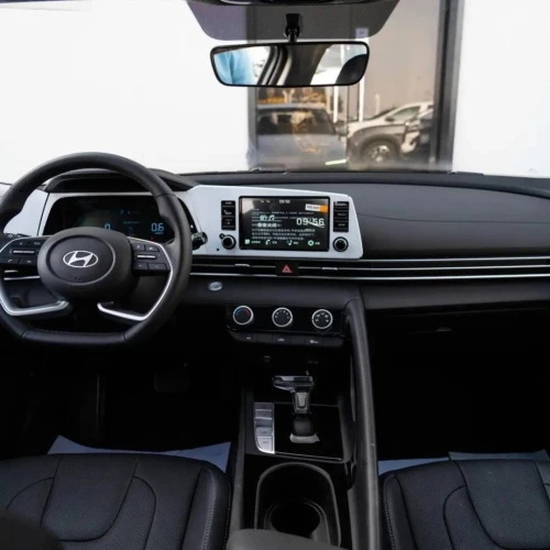 Hyundai Elentra 2025 GLX