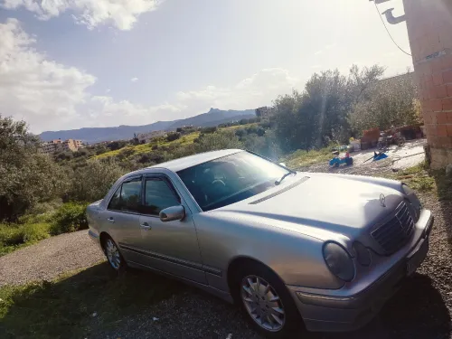 Mercedes Classe E 2001 E270
