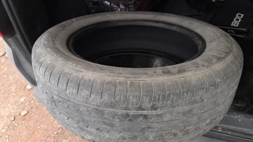 Pneus 215/60 R17
