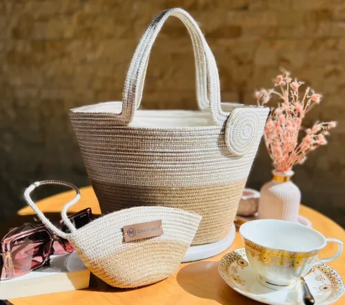 Sac à main + porte monnaie 