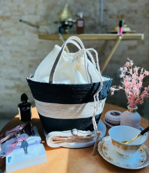 Sac à main + porte monnaie 