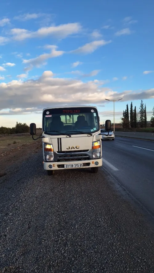 JAC 1040s 