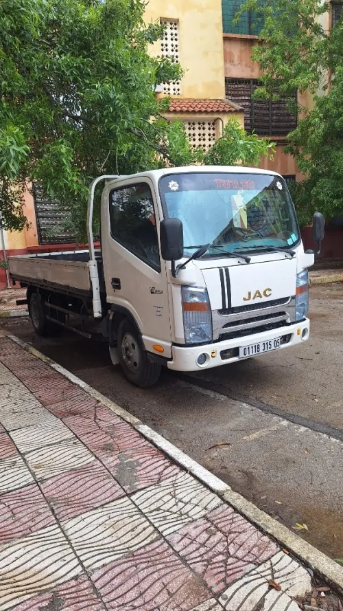 JAC 1040s 2015