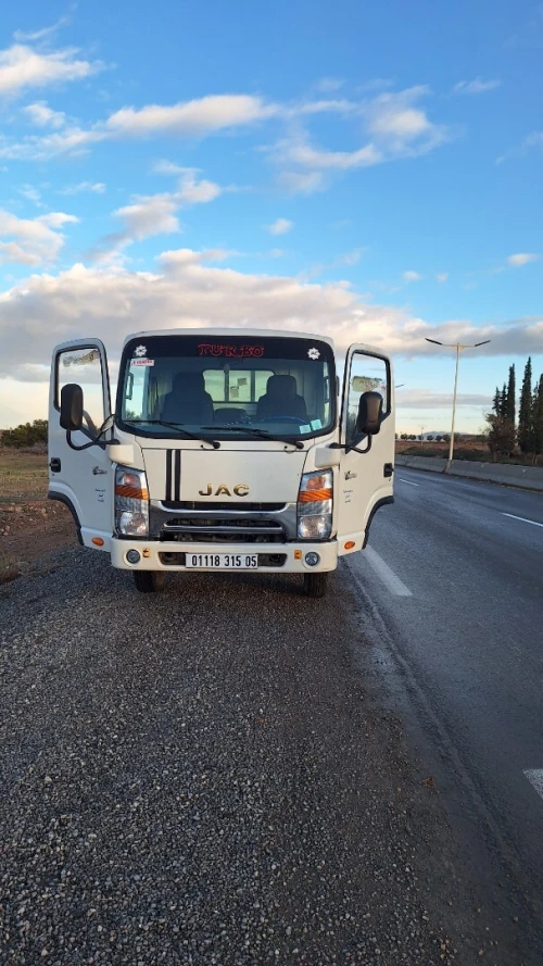 JAC 1040s 