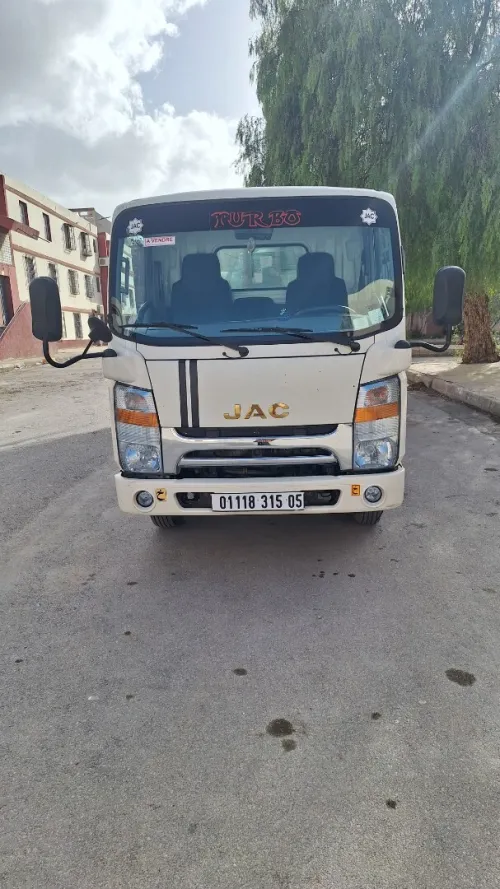 JAC 1040s 