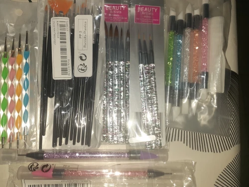 Make up and nails 