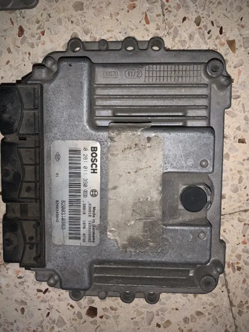 calculateur moteur mémoire RENAULT MEGANE SCENIC 1.9 DCI