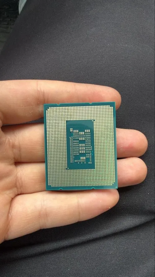 Intel Core i3 12100F