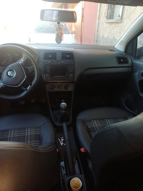 Volkswagen Polo 2015 Black et Silver