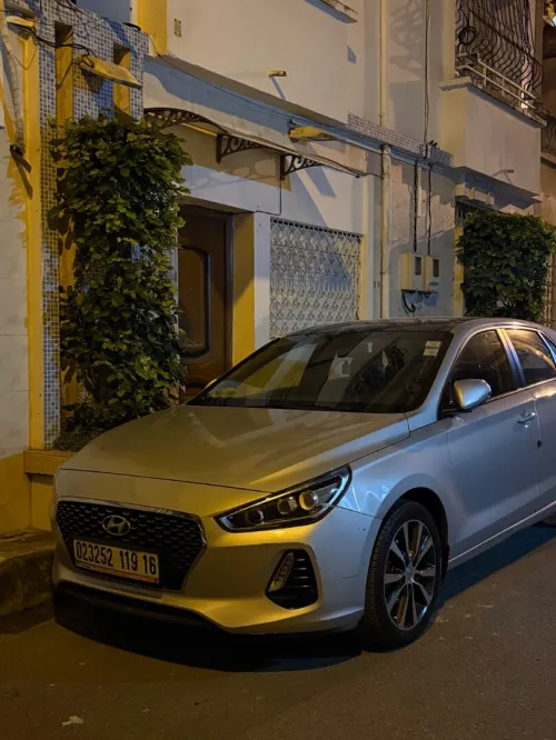 Hyundai i30 2019 Toute options