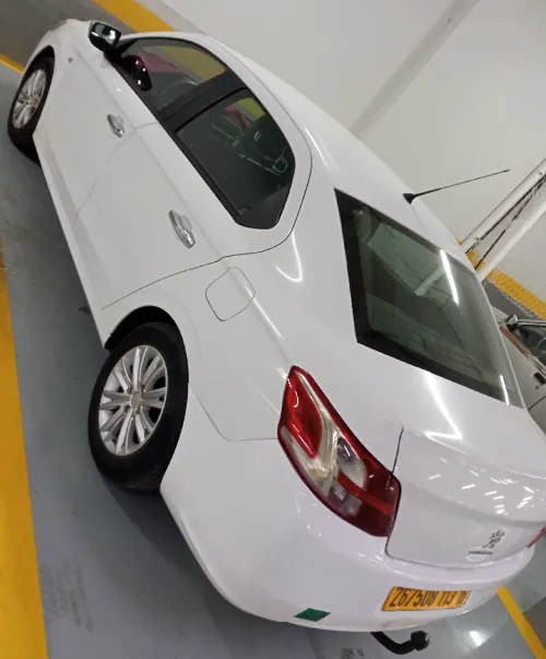 Peugeot 301 2013 Active +