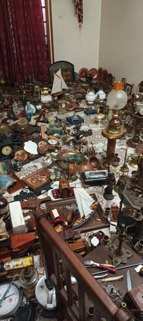 Antiquités