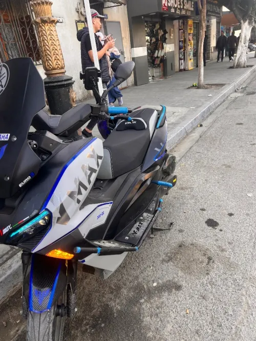 VMs vmax 200 Vmax 200 2025