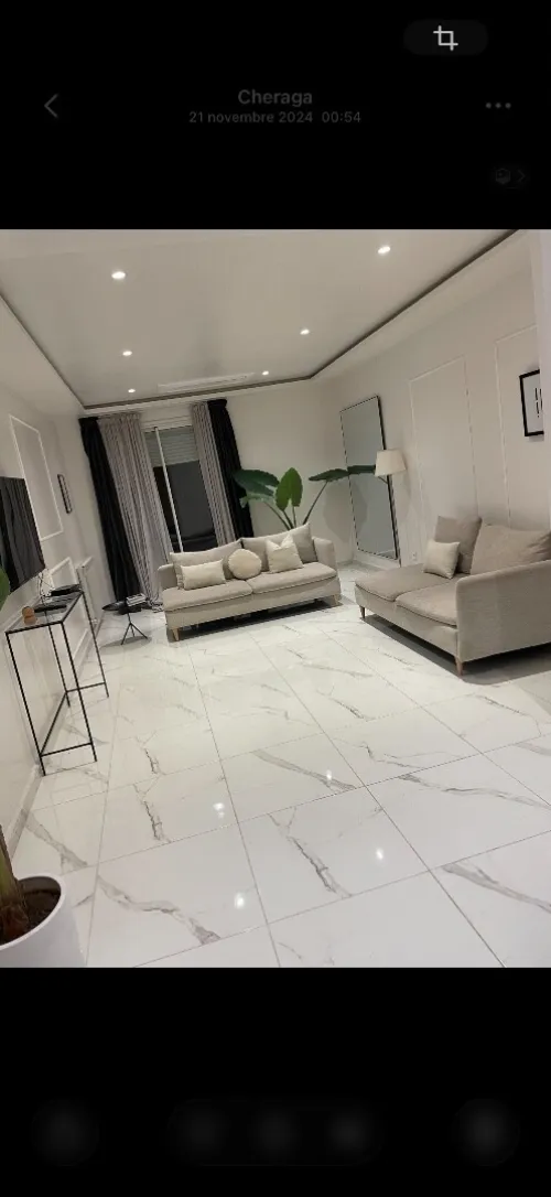 Canape (1 piece disponible)