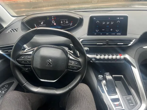 Peugeot 5008 2022 active