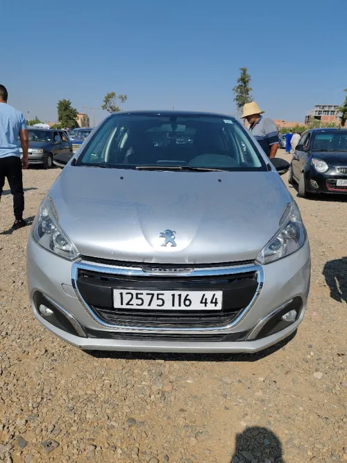 Peugeot 208 2016 New Silver Line
