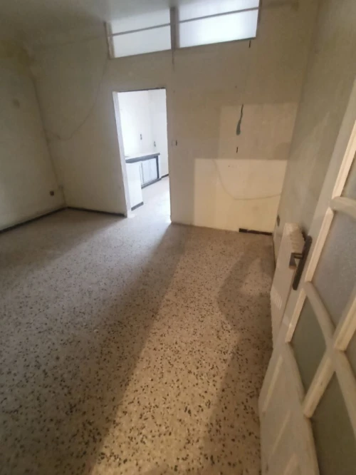Location Appartement Niveau de villa F8 Oran Oran