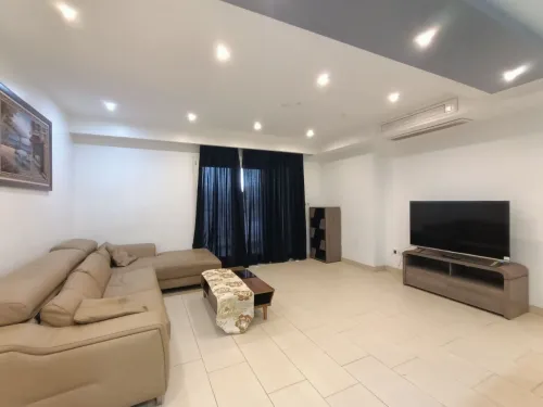 Location Appartement F4 Oran Oran