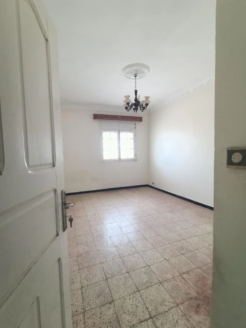 Location Appartement Niveau de villa F6 Oran Oran